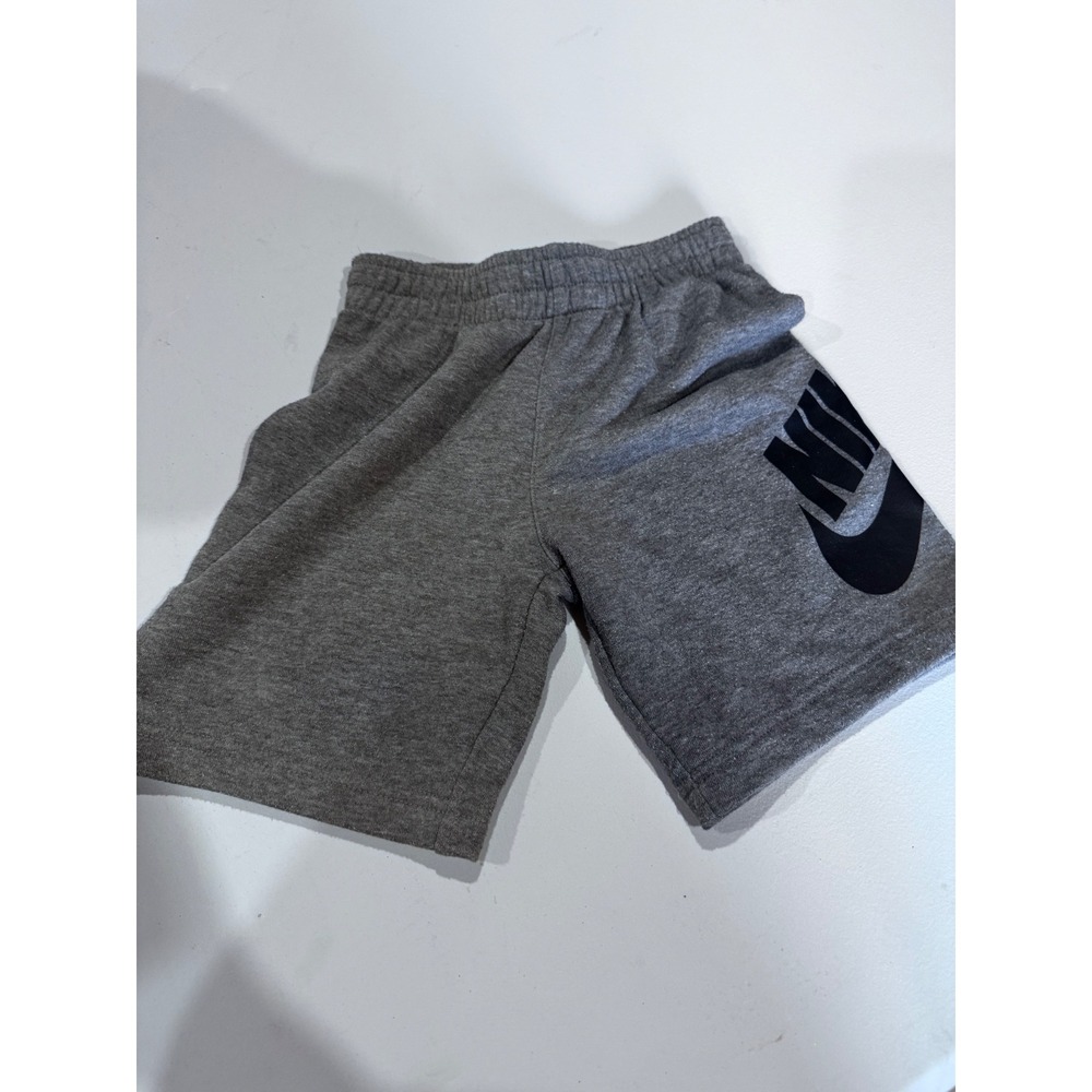 Nike Boys Gray Sportswear Club Fleece Logo Shorts Size 6 M 5-6 Years 1SC47